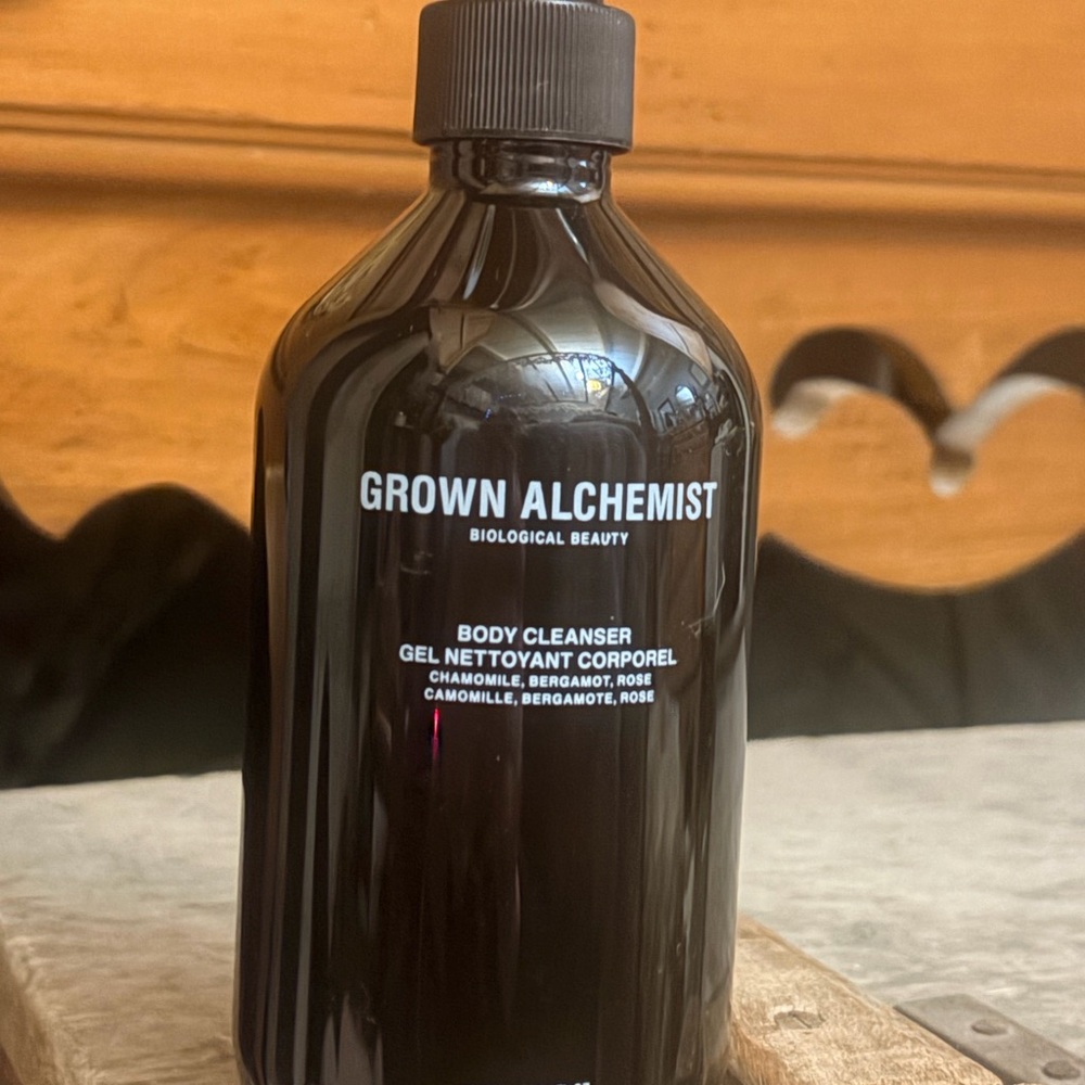 Grown Alchemist body Cleanser - gel
